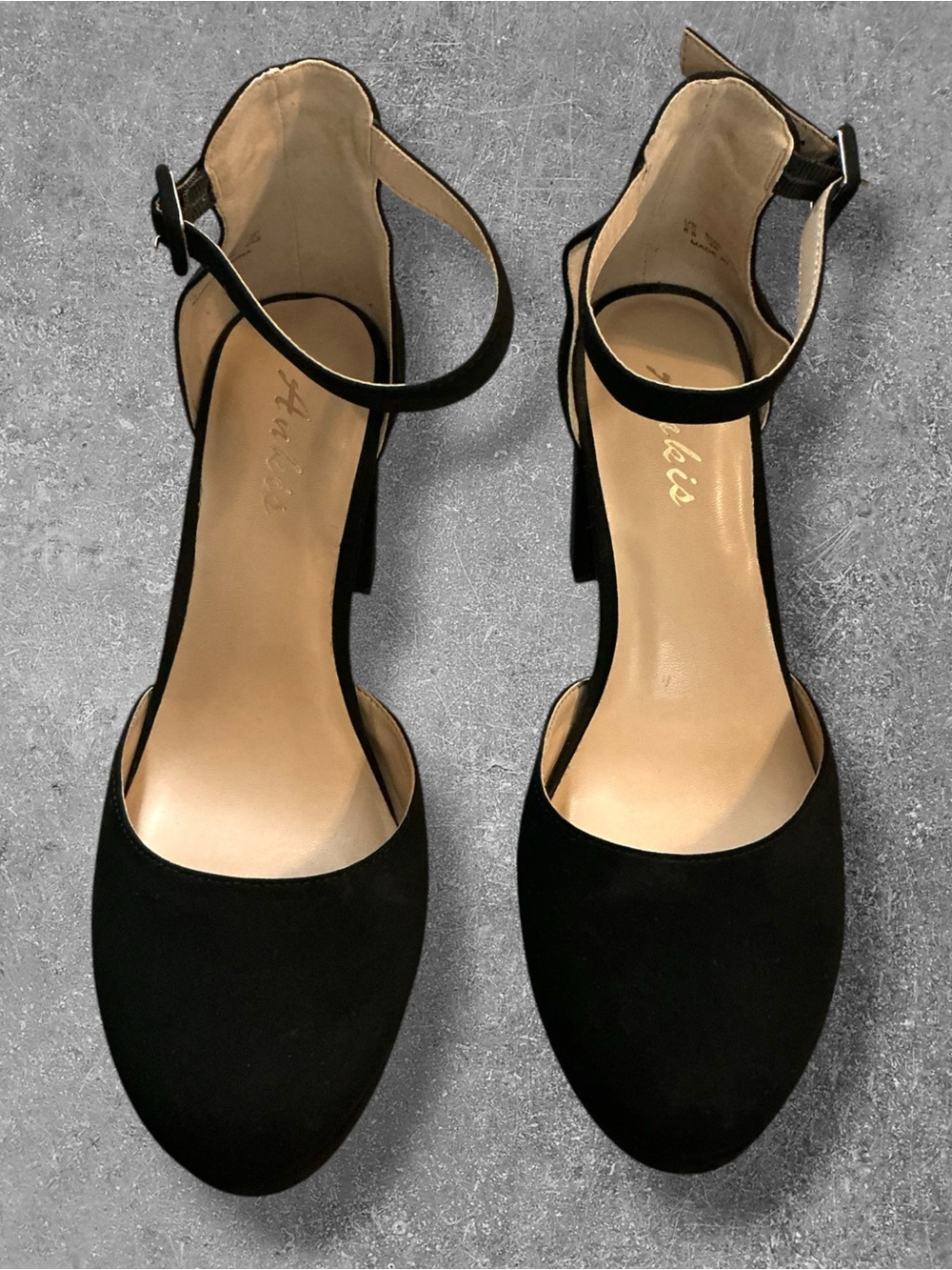 🌺Ankis women's black closed-toe ankle strap pumps with a 3-inch block heel